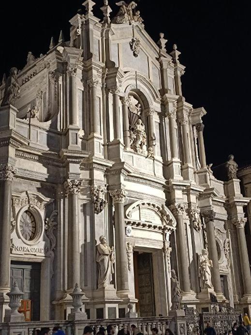 La Porta Di Mezzo Leilighet Catania Eksteriør bilde